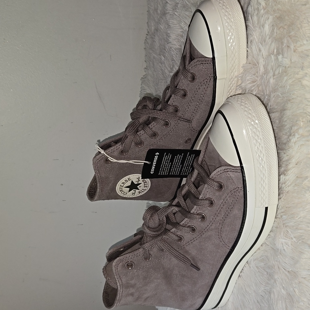 Converse Chuck 70s Heritage Color Suede Sneakers  Pure Pumice  Size US 10.5 - Picture 3 of 5